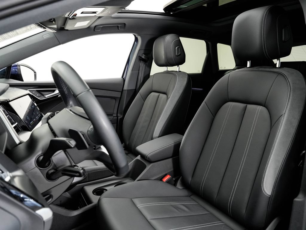 Used 2023 Audi Q4 e-tron Premium Plus RWD image 7