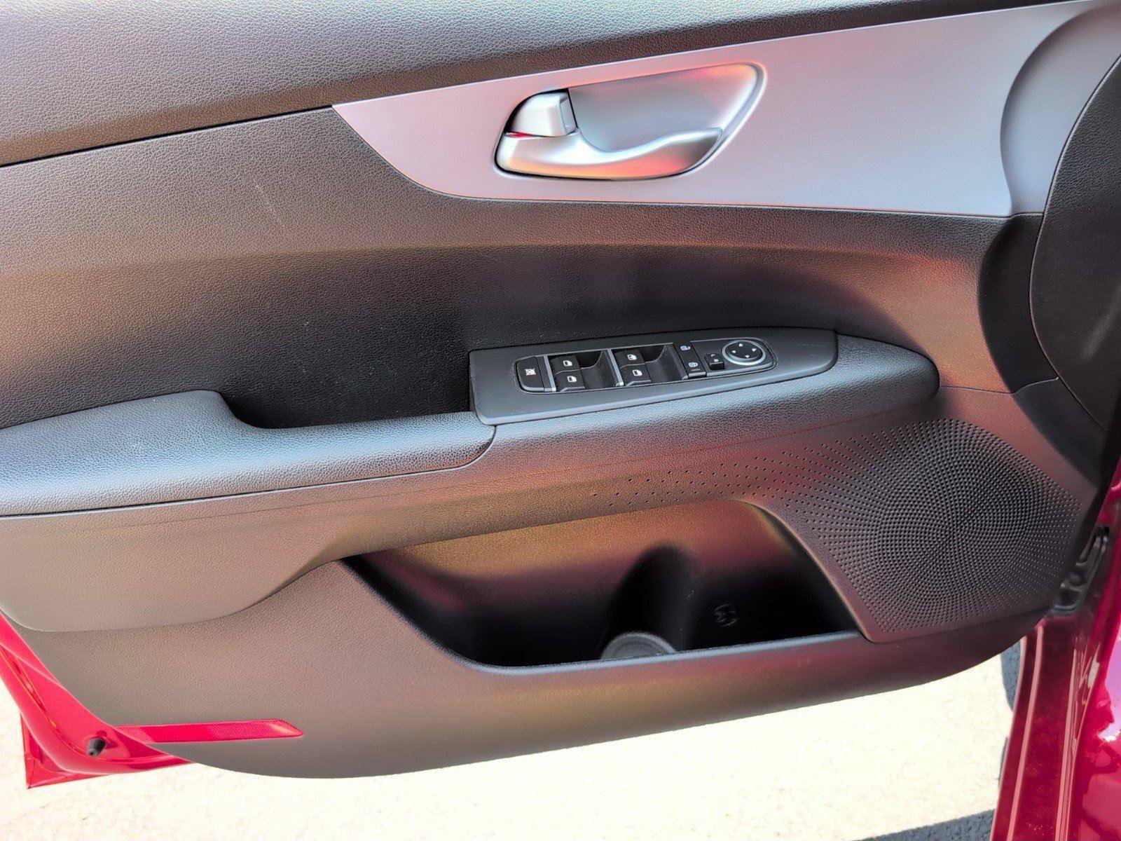 Used 2024 Kia Forte LXS FWD image 18