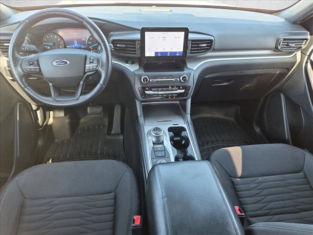 Certified 2020 Ford Explorer XLT w/ Comfort Package AWD/4WD image 17