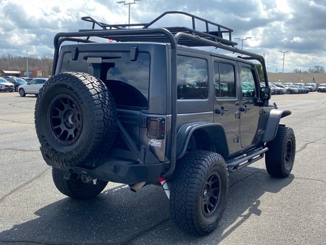 Used 2018 Jeep Wrangler Unlimited Sahara AWD/4WD image 3