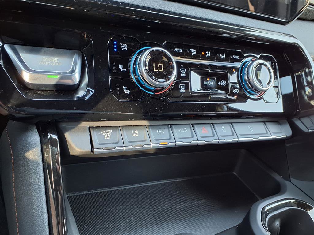 New 2026 GMC Sierra 2500 AT4 w/ AT4 Premium Plus Package image 6