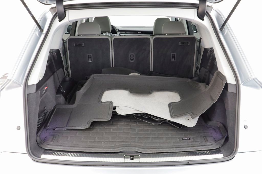 Used 2023 Audi Q7 3.0T Prestige image 19