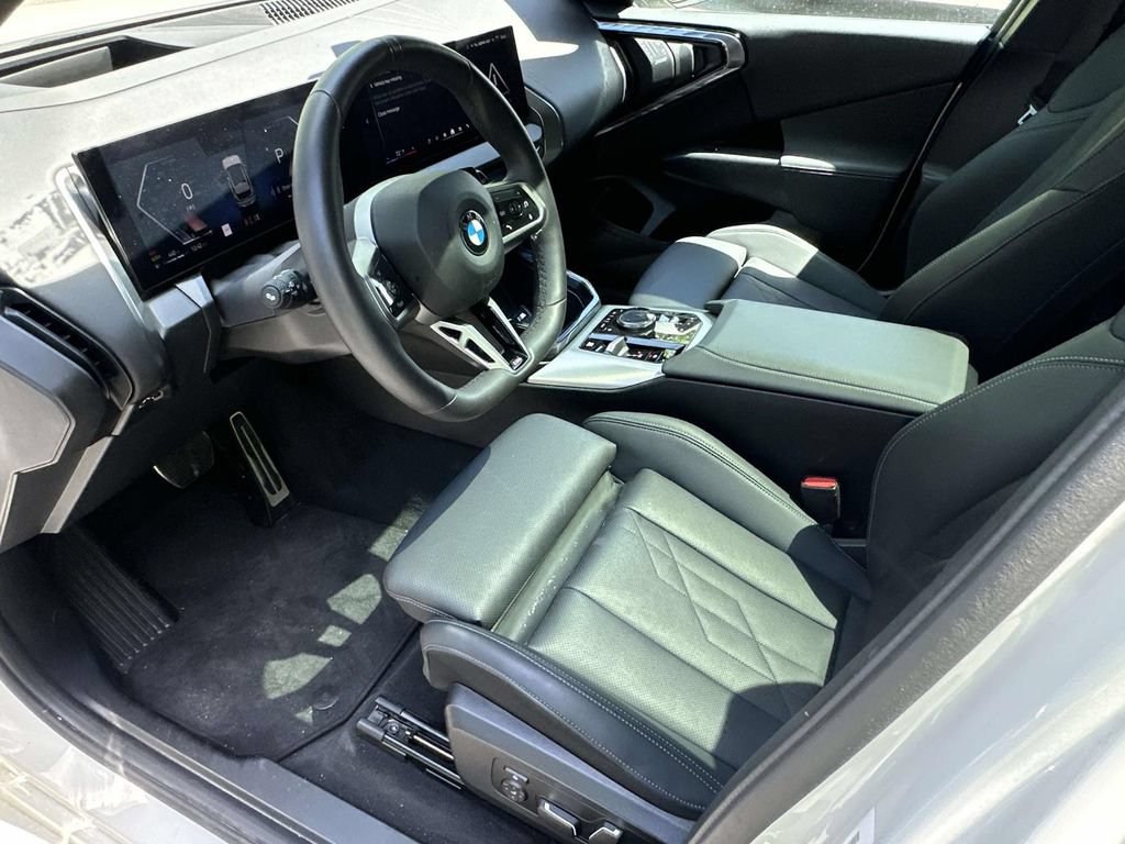 Used 2025 BMW X3 xDrive30i AWD/4WD image 11