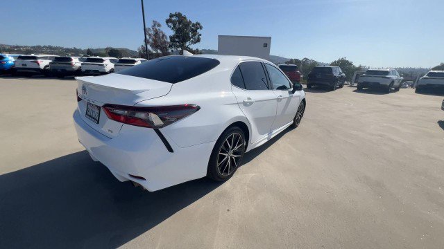 Used 2024 Toyota Camry SE FWD image 8