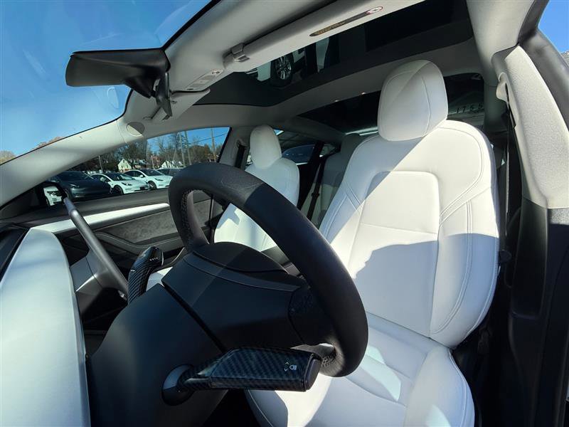 Used 2023 Tesla Model 3 Performance image 10