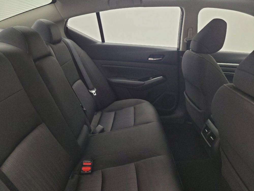 Used 2020 Nissan Altima 2.5 SV FWD image 19