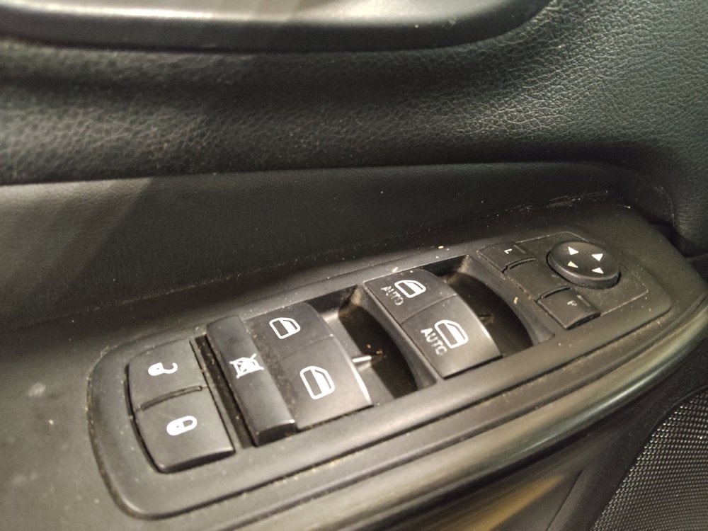 Used 2014 Jeep Cherokee Limited FWD image 27