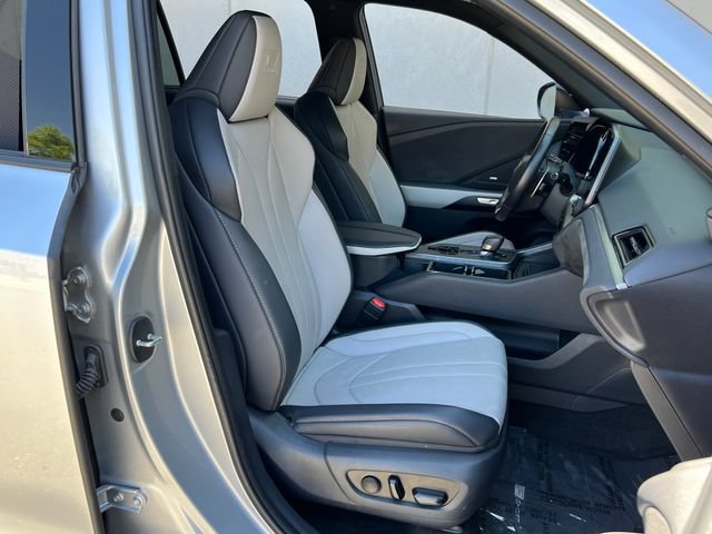 Used 2025 Lexus TX 500h AWD w/ Technology Package image 52