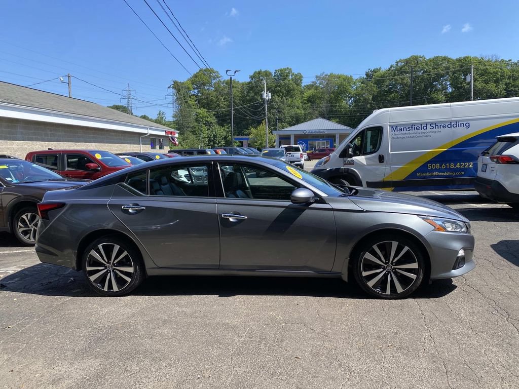 Used 2021 Nissan Altima 2.5 Platinum AWD/4WD image 9