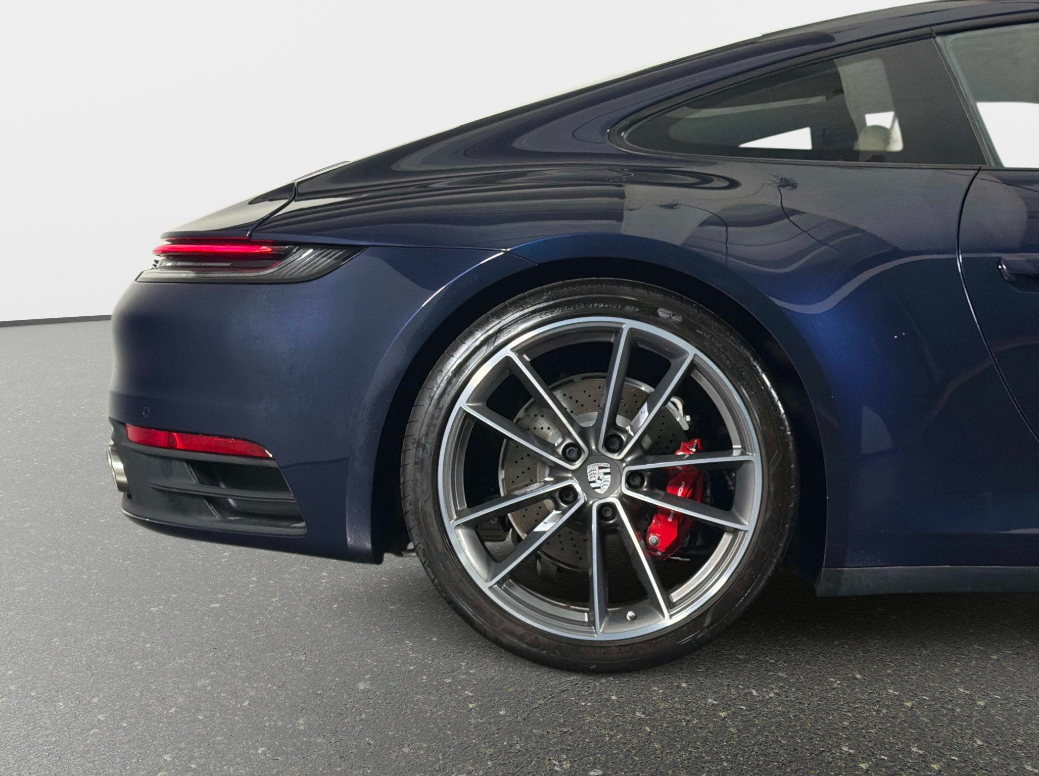 Used 2021 Porsche 911 Carrera 4S AWD/4WD image 5
