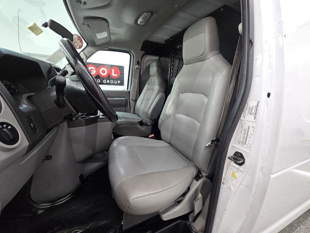 Used 2013 Ford E-150 and Econoline 150 RWD image 11