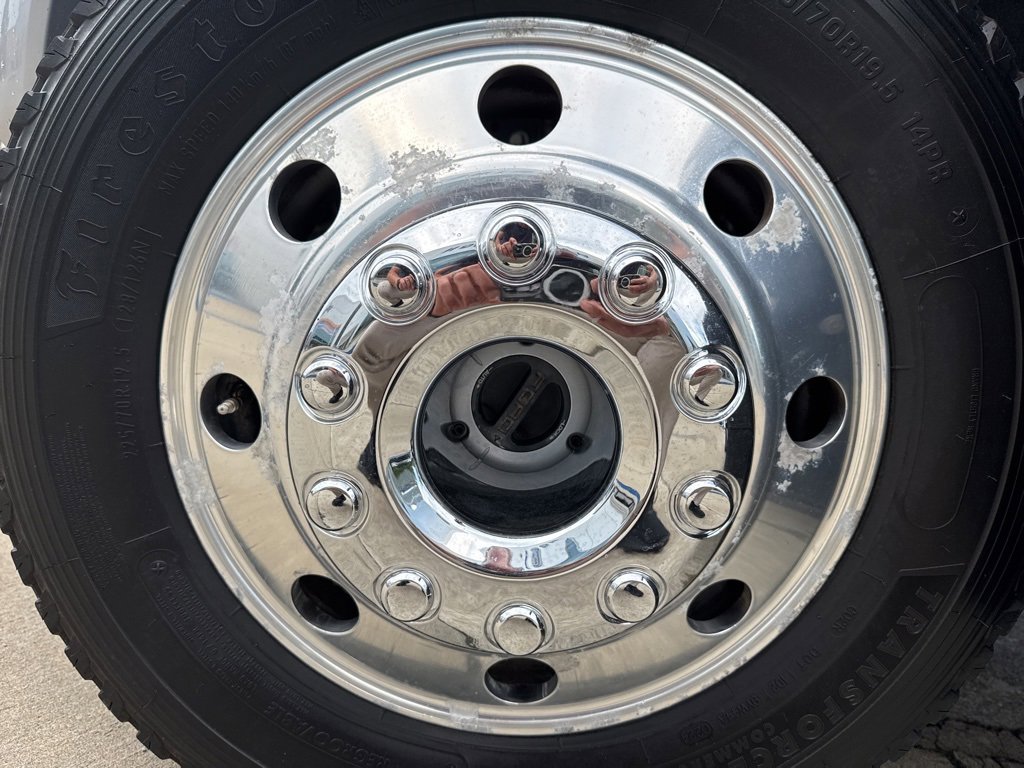 Used 2022 Ford F450 Lariat image 38