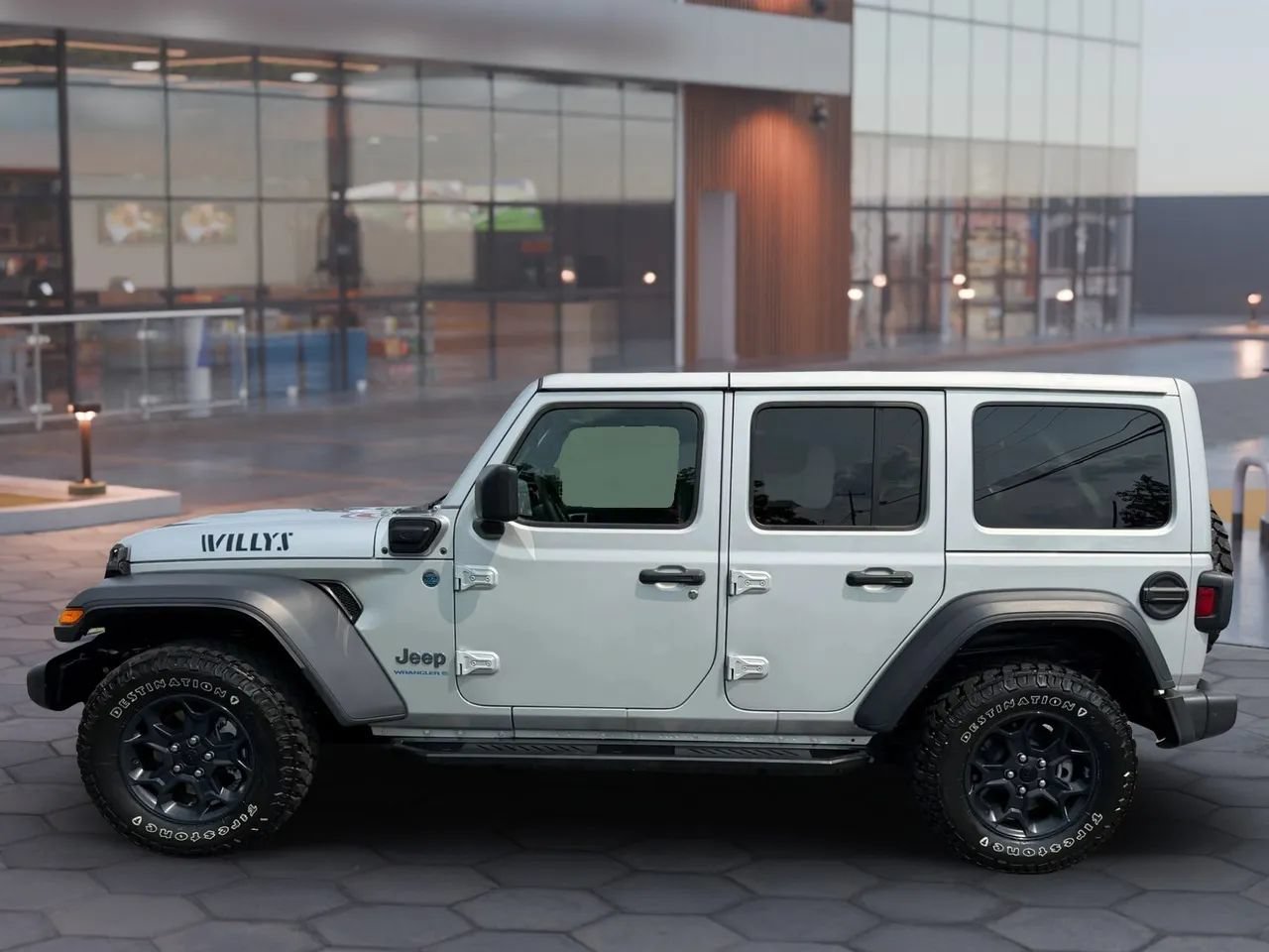 Used 2023 Jeep Wrangler Unlimited w/ Cold Weather Group AWD/4WD image 4