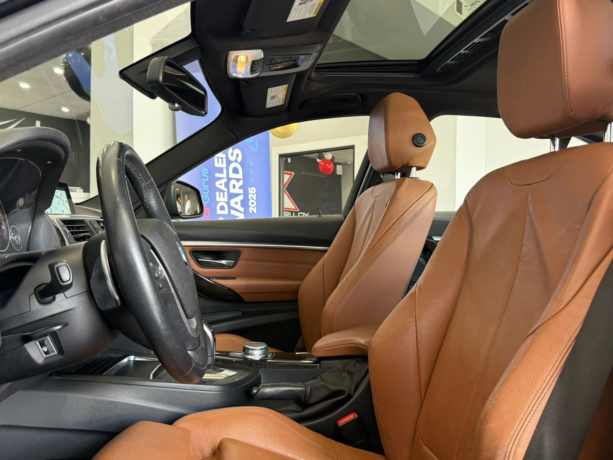 Used 2017 BMW 330i xDrive Sedan image 8