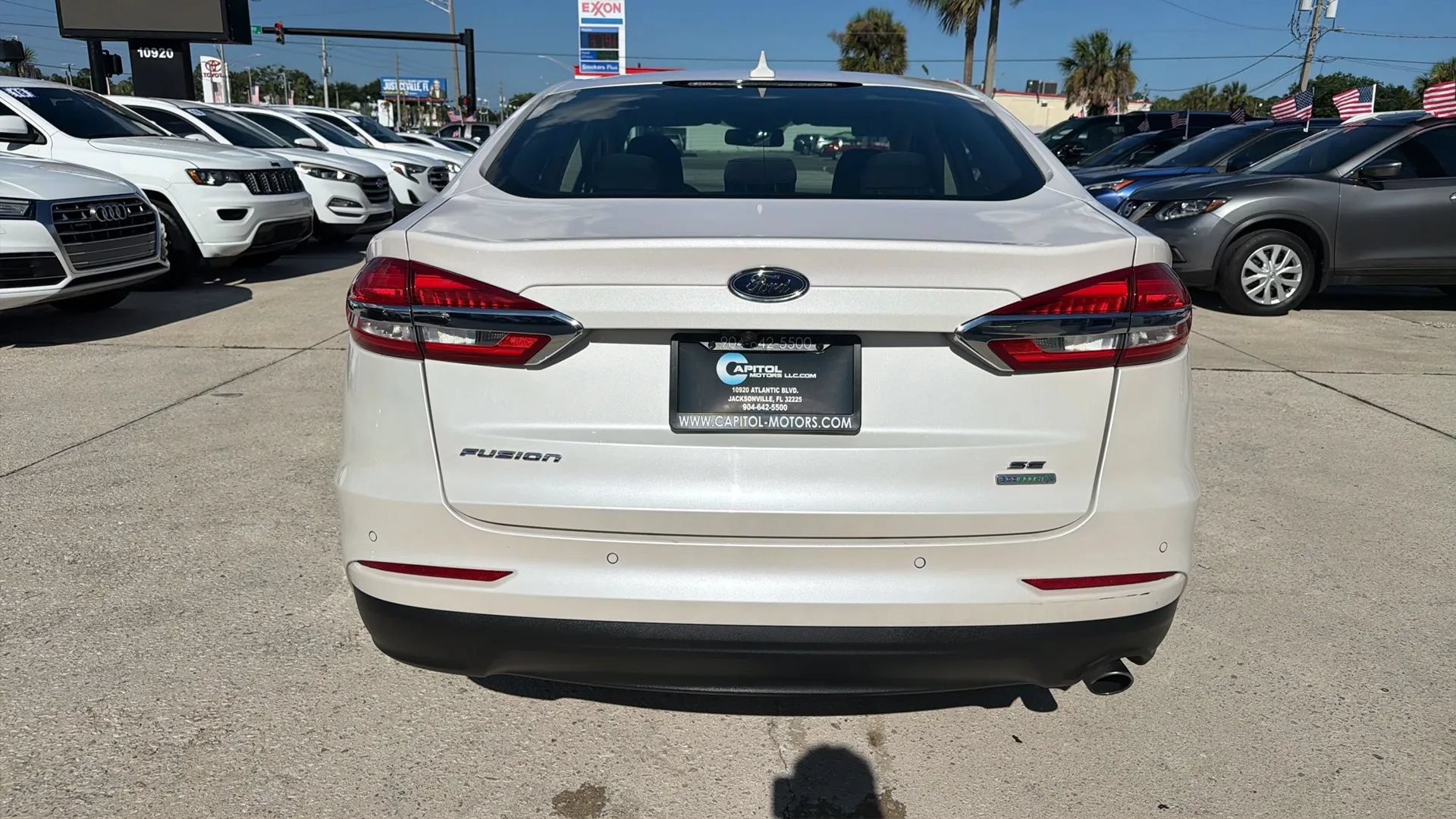 Used 2020 Ford Fusion SE FWD image 4