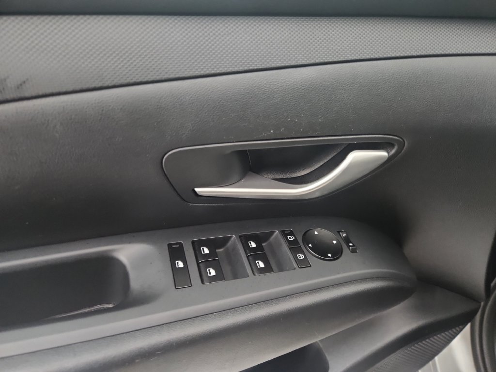 Used 2025 Hyundai Tucson SEL AWD/4WD image 23