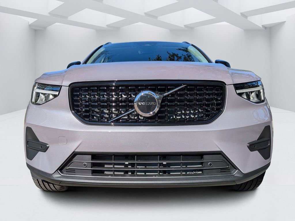 New 2026 Volvo XC40 B4 Core FWD image 8