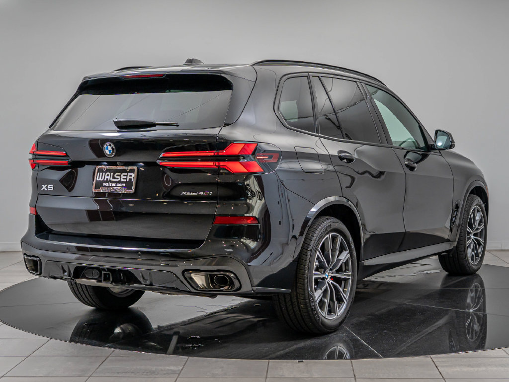 Used 2026 BMW X5 xDrive40i w/ M Sport Package AWD/4WD image 10