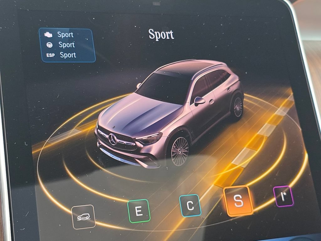 New 2026 Mercedes-Benz GLC 300 4MATIC image 32