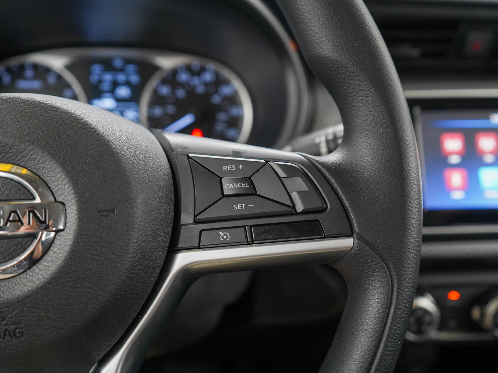 Used 2019 Nissan Kicks S FWD image 25