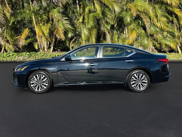 Used 2024 Nissan Altima 2.5 SV image 8
