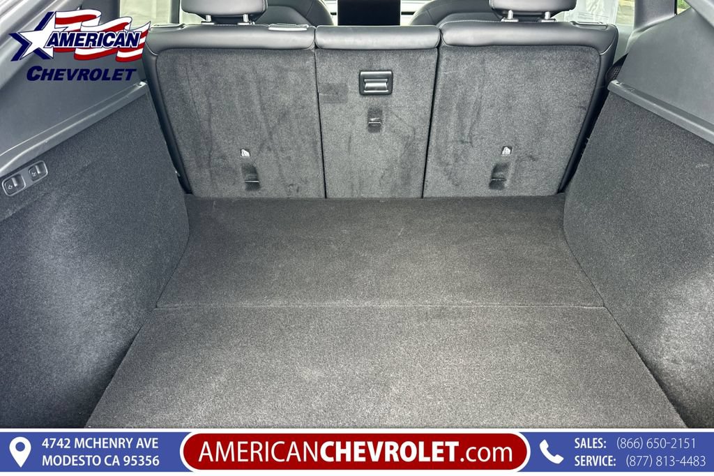 Used 2025 Tesla Model Y Long Range RWD image 19