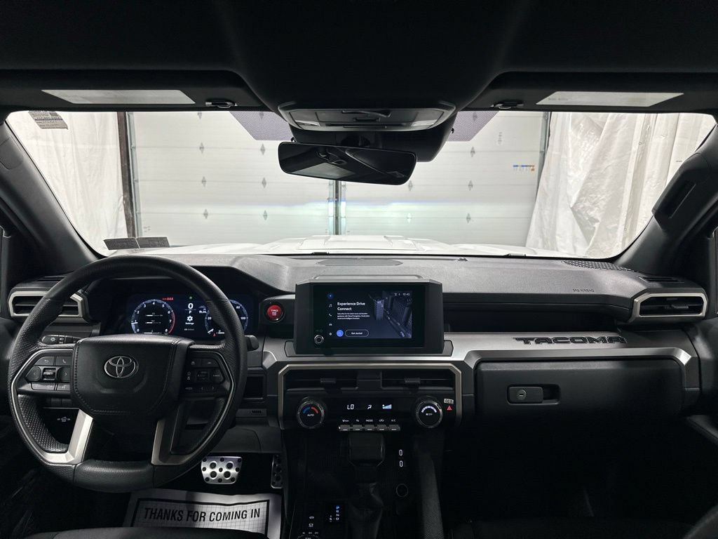 Used 2024 Toyota Tacoma TRD Sport AWD/4WD image 39