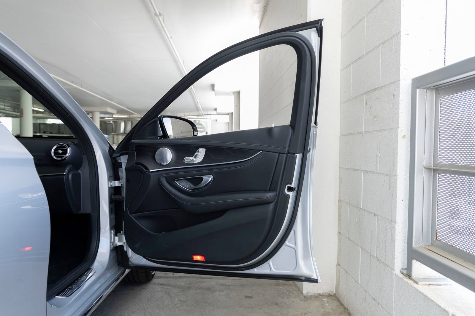 Used 2019 Mercedes-Benz E 300 image 26