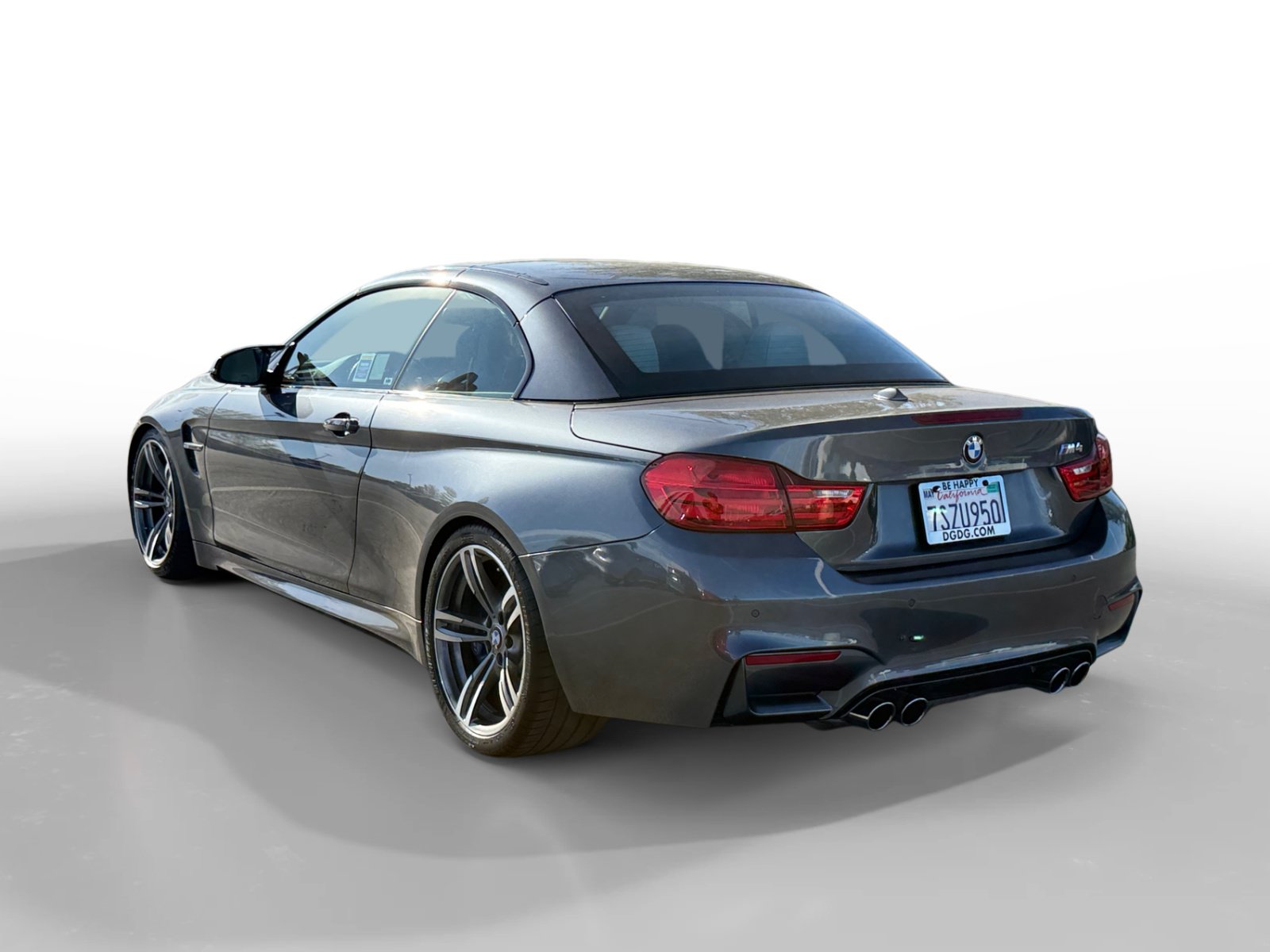 Used 2016 BMW M4 Convertible RWD image 3
