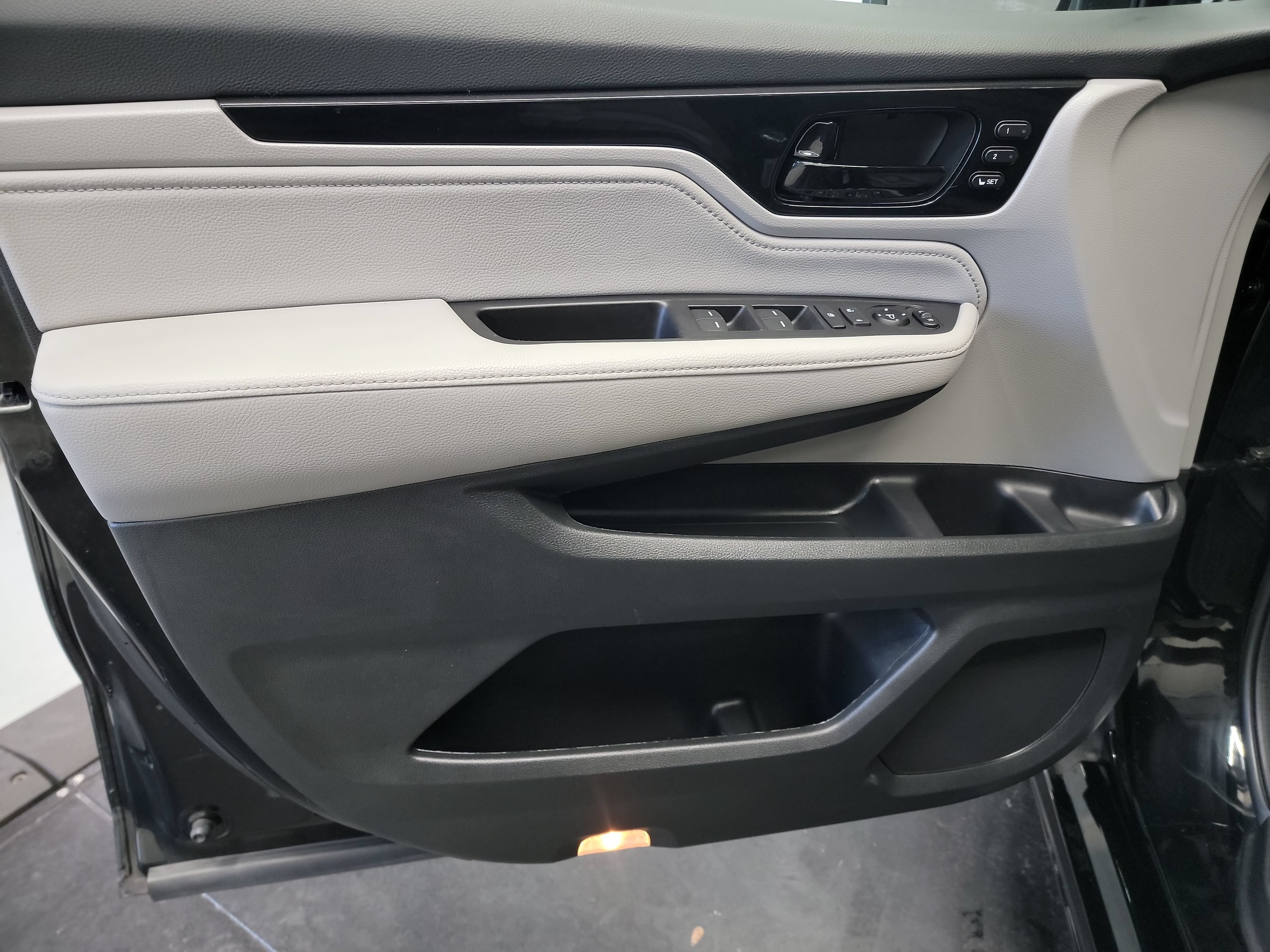Used 2022 Honda Odyssey Touring image 13