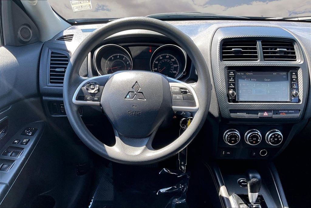 Used 2025 Mitsubishi Outlander Sport ES image 8