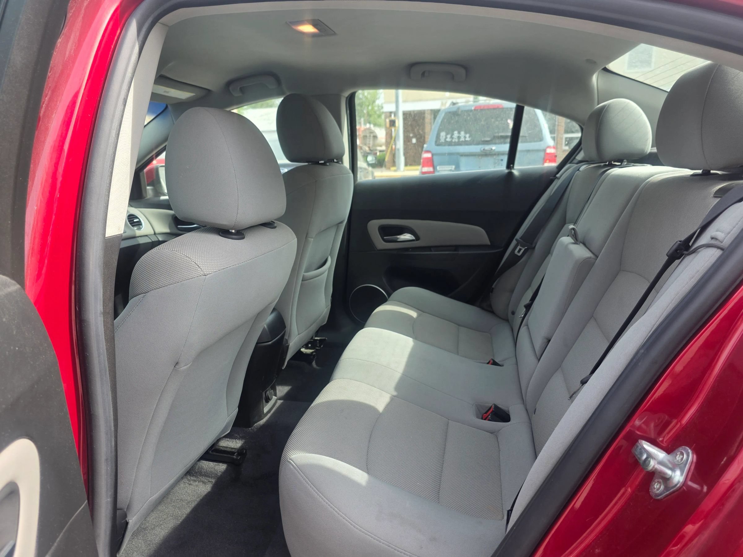 Used 2012 Chevrolet Cruze LT FWD image 12