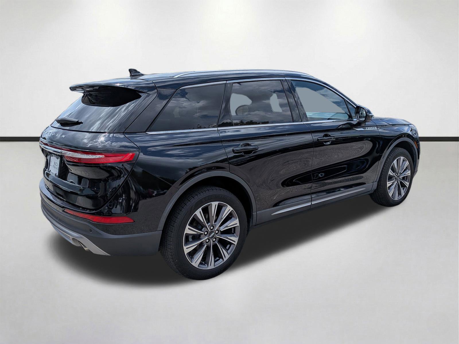 Used 2021 Lincoln Corsair Reserve FWD image 4