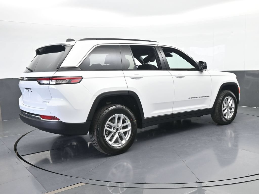 New 2026 Jeep Grand Cherokee Laredo X AWD/4WD image 6
