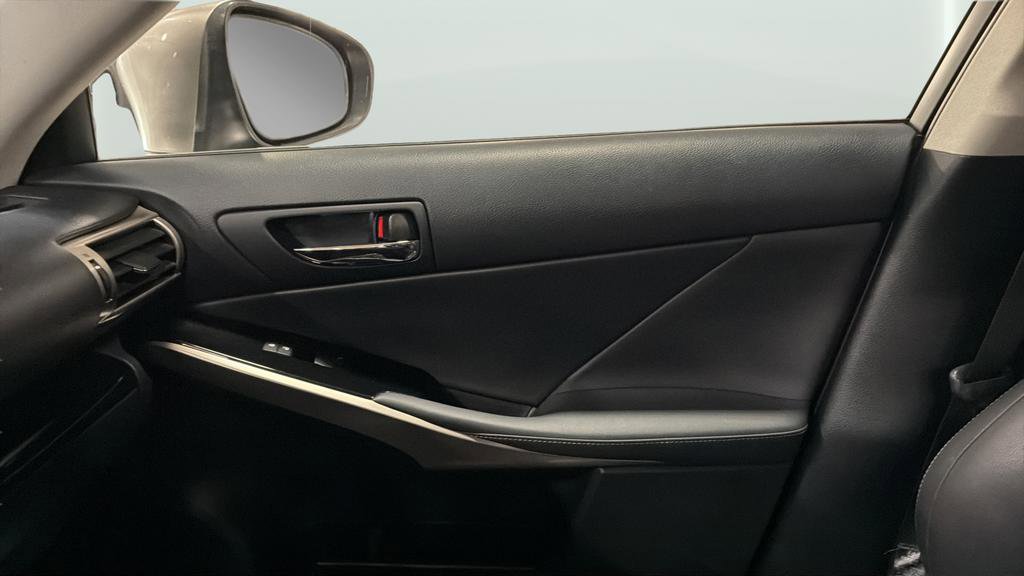 Used 2016 Lexus IS 300 AWD w/ Premium Package image 13