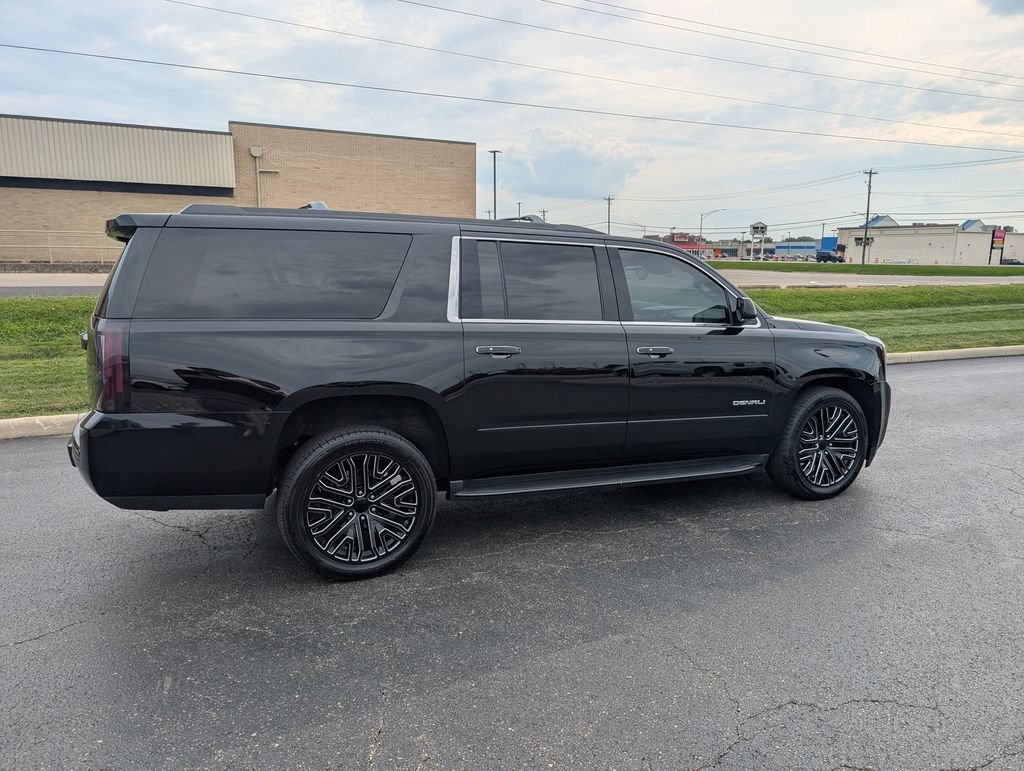 Used 2018 GMC Yukon XL Denali w/ Open Road Package AWD/4WD image 8