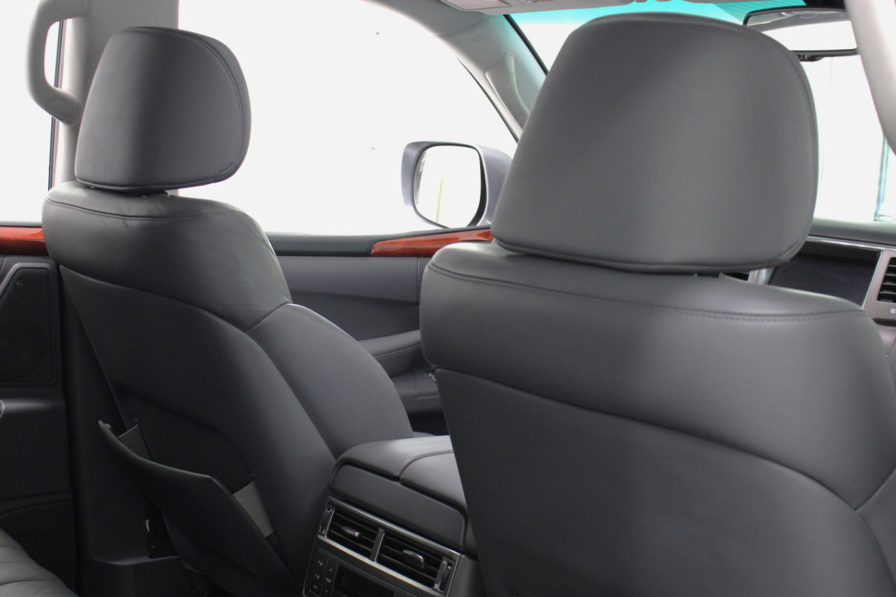 Used 2009 Lexus LX 570 4WD image 46