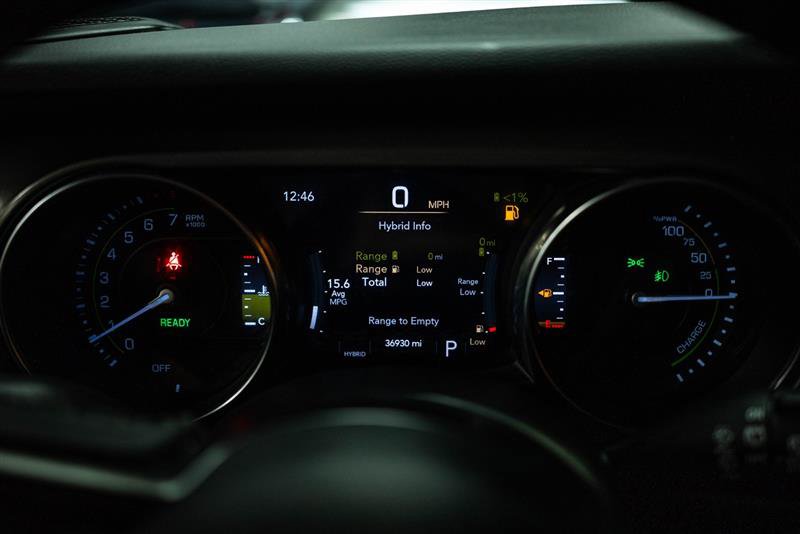 Used 2023 Jeep Wrangler Unlimited AWD/4WD image 16