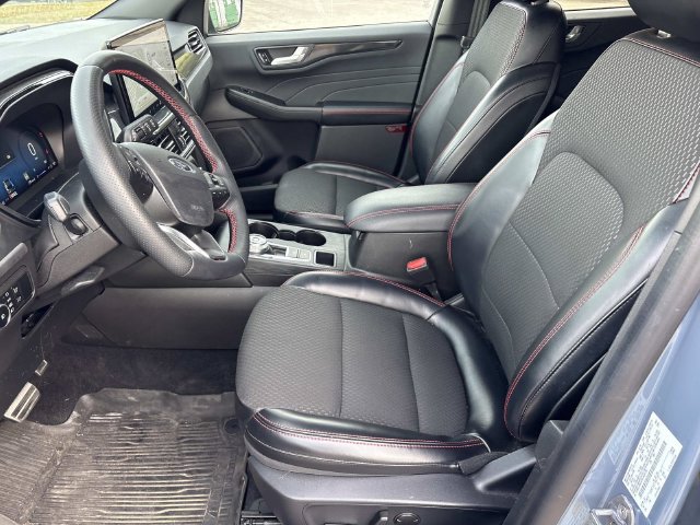 Used 2024 Ford Escape ST-Line Select w/ Tech Pack #2 AWD/4WD image 10
