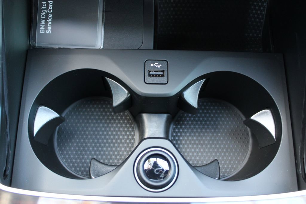 New 2026 BMW X5 M60i w/ Climate Comfort Package image 48