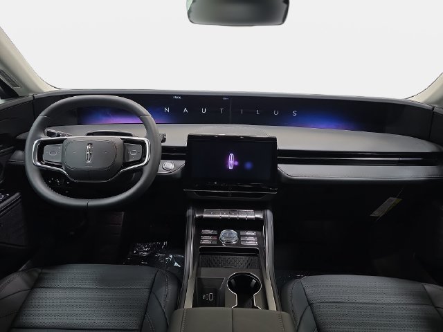 New 2026 Lincoln Nautilus Reserve w/ Jet Appearance Package AWD/4WD image 9