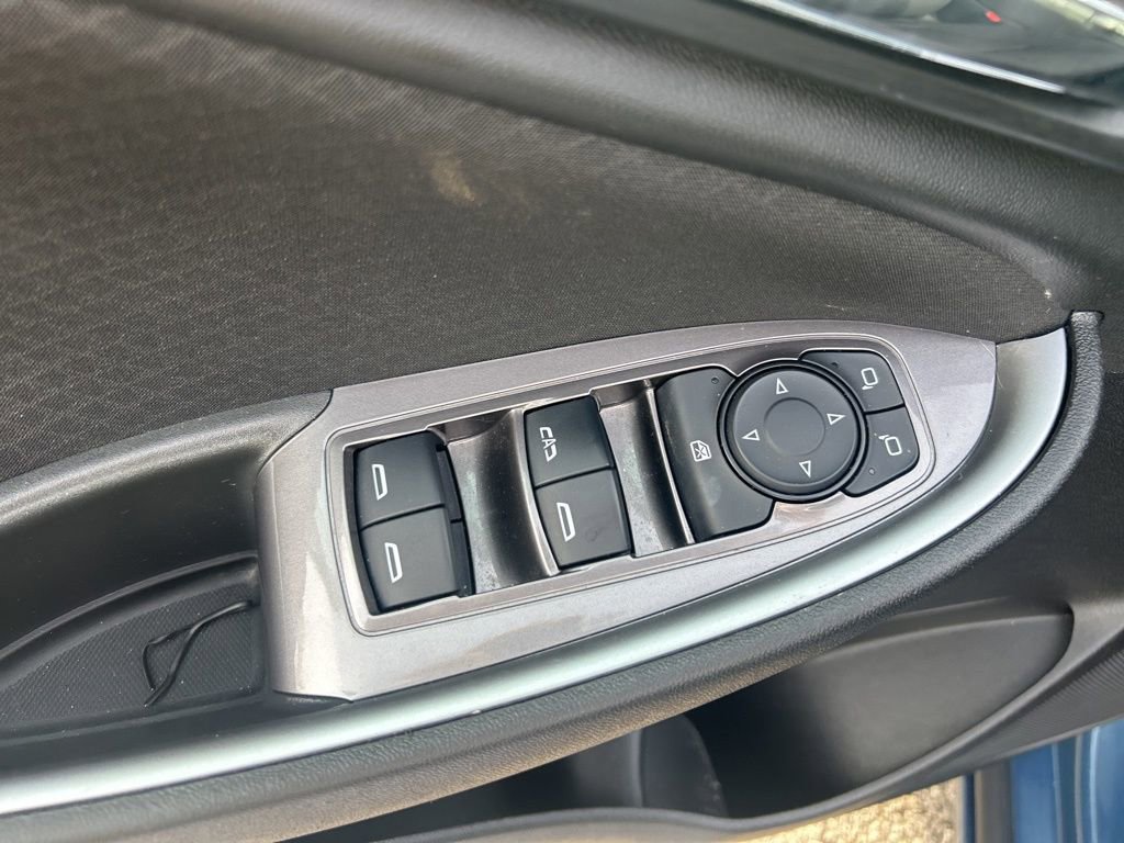 Used 2025 Chevrolet Malibu LT image 14