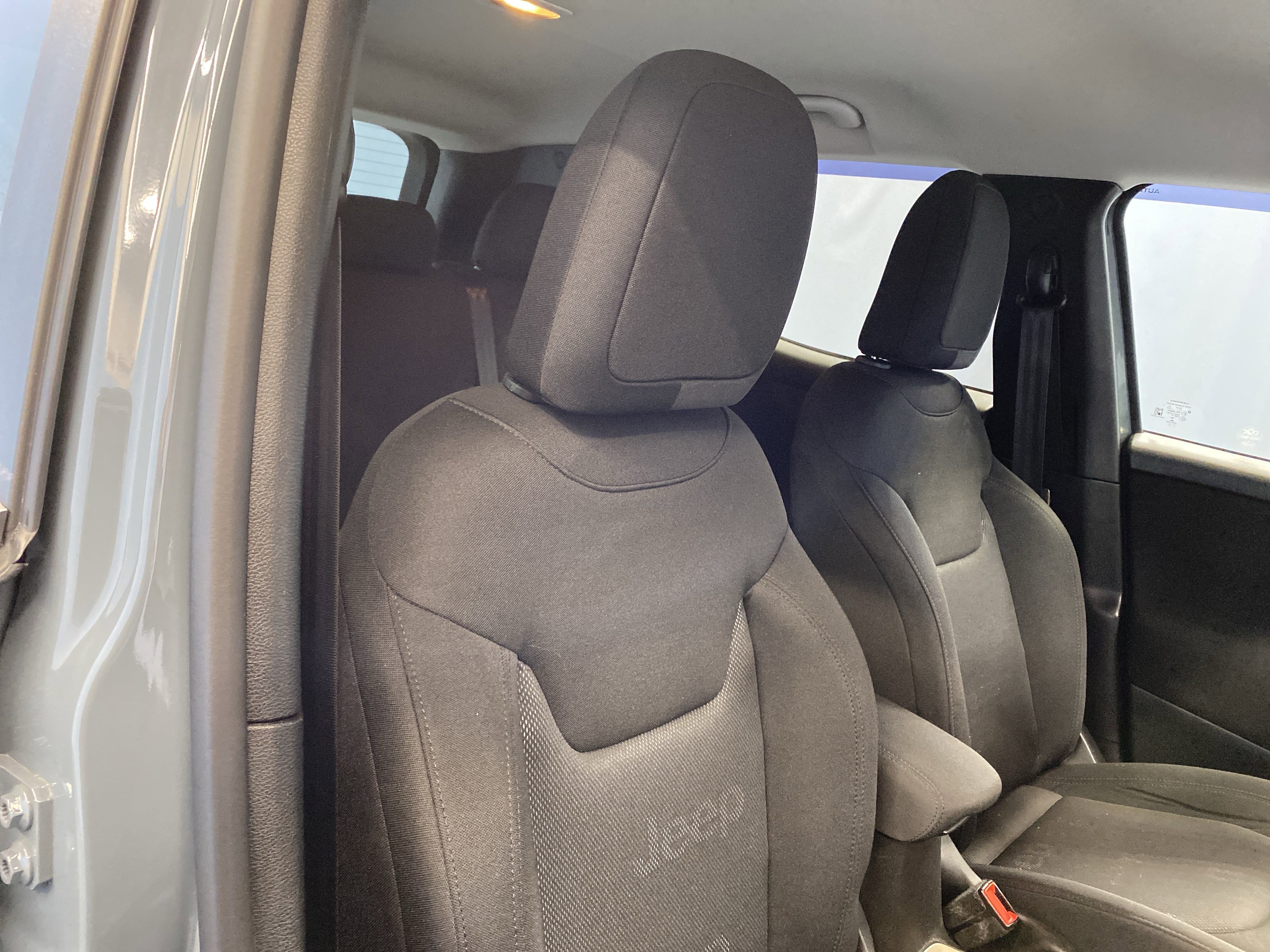 Certified 2017 Jeep Renegade Sport w/ Power & Air Group image 38