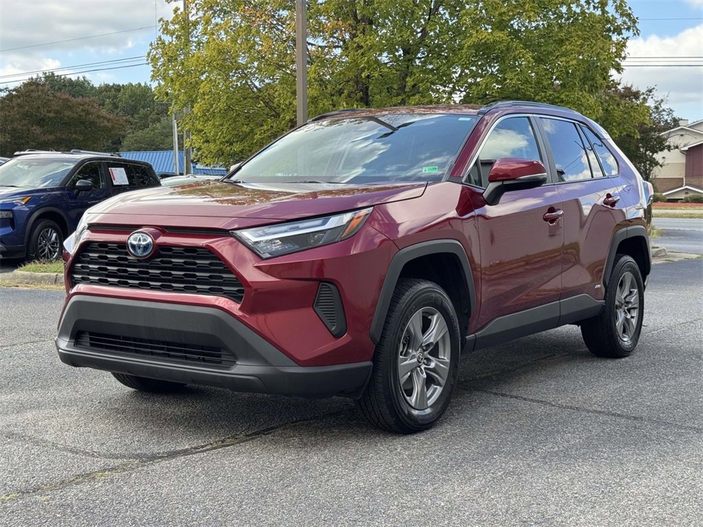 Used 2024 Toyota RAV4 XLE image 23