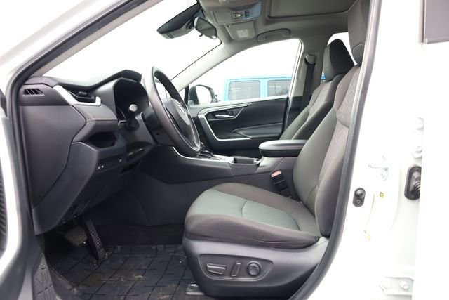 Used 2023 Toyota RAV4 XLE w/ Convenience Package image 13