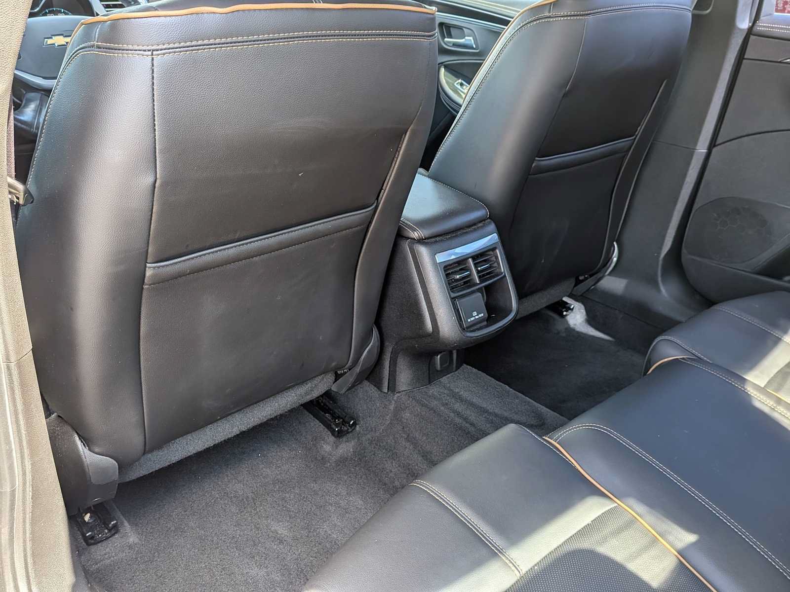 Used 2016 Chevrolet Impala LTZ w/ Enhanced Convenience Package FWD image 17