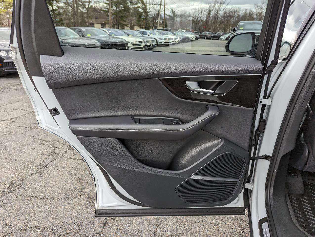 Used 2025 Audi Q7 3.0T Premium Plus image 39