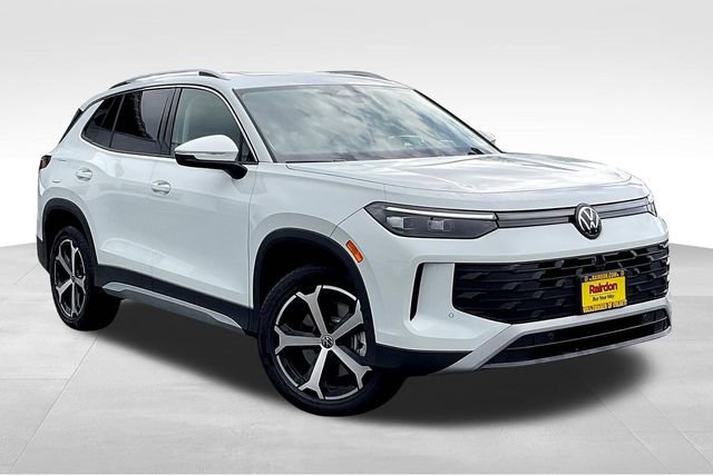 New 2025 Volkswagen Tiguan SE