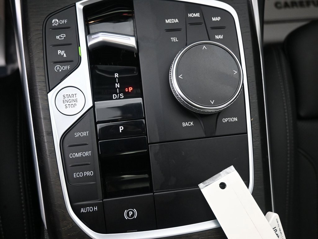 Used 2024 BMW 330i xDrive Sedan w/ Premium Package image 16