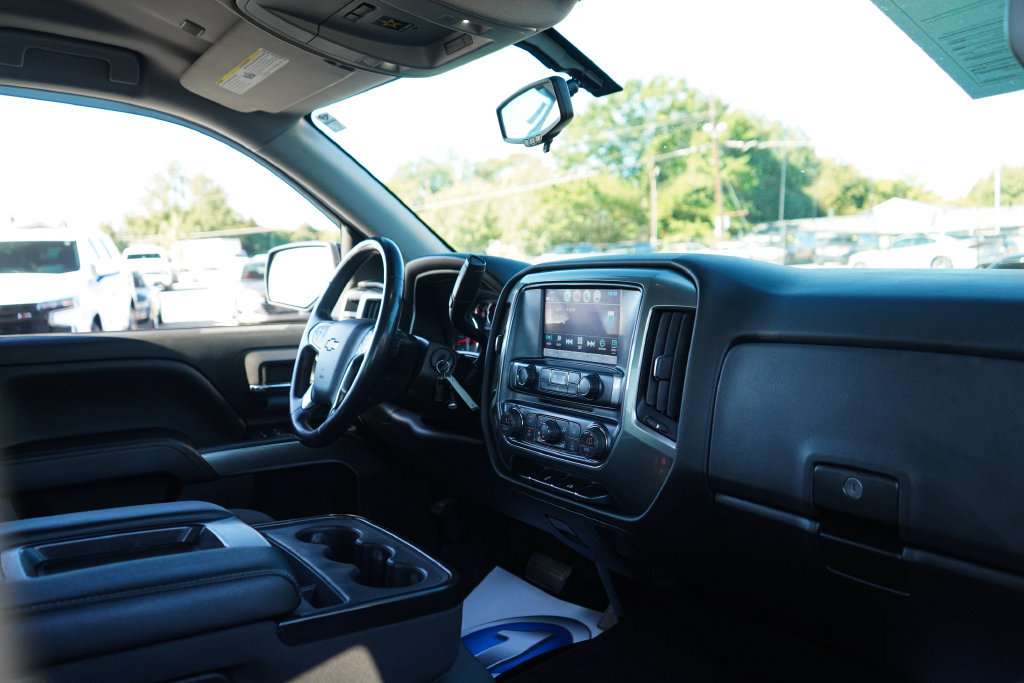 Used 2018 Chevrolet Silverado 1500 LT w/ All Star Edition AWD/4WD image 13